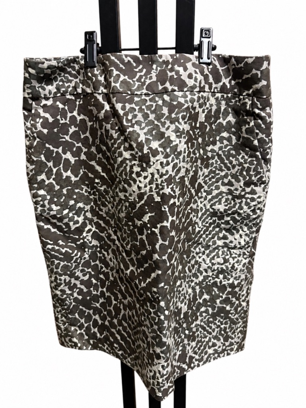 LOFT Black and White Abstract Print Blouse